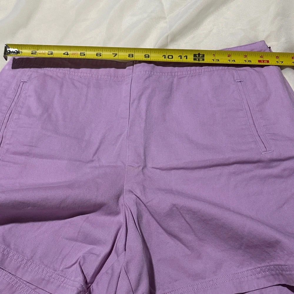 Izod Women's Light Purple Shorts with Pockets